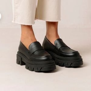 Alohas Trailblazer vegan leather loafer